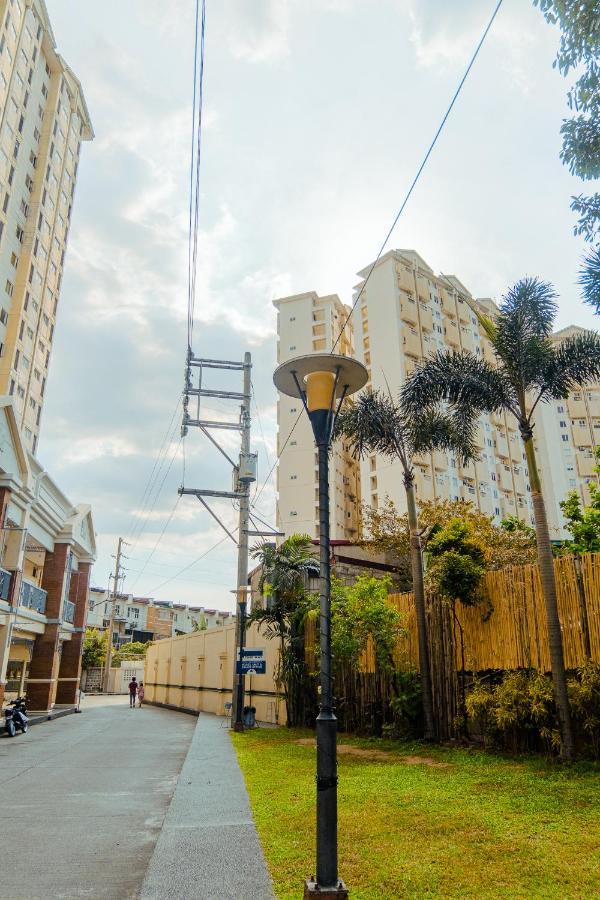 Yong'S Place At Isabelle De Valenzuela Manila Exterior photo